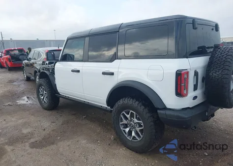 2025 Ford Bronco Badlands z USA, uszkodzony, nr VIN 1FMEE9BP9SLA69756